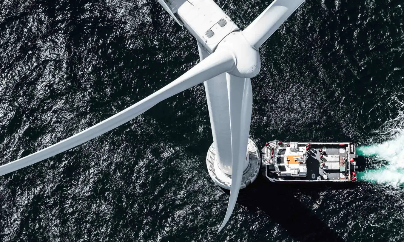 Wind turbine installed offshore